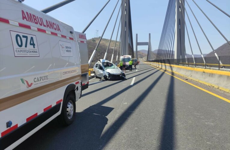 Fatal accidente en la Autopista del Sol; 2 muertos y 5 heridos