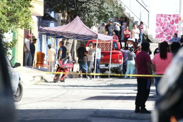 Ataque armado en Naucalpan, deja muertos y lesionados