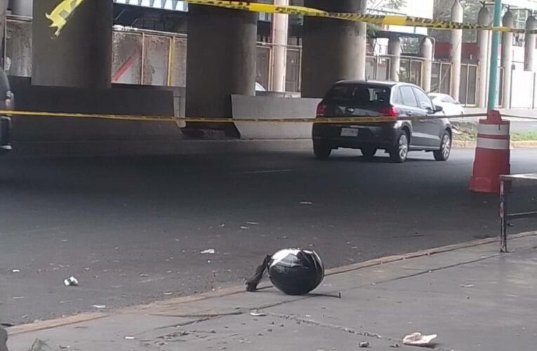 Trágico accidente en Avenida Central: Motociclista pierde la vida frente al metro Nezahualcóyotl
