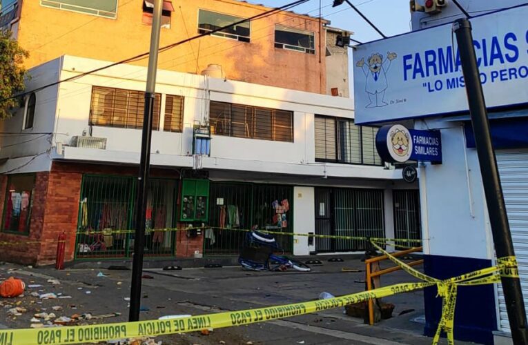 Ambulancia arrolla y mata a vendedor de café en Iztapalapa