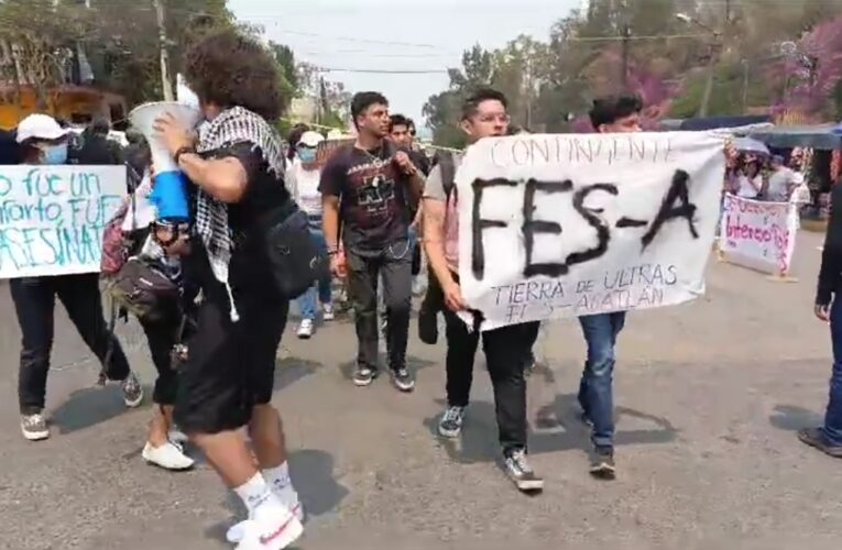 Estudiantes de la FES Acatlán y FES Aragón exigen justicia y seguridad tras muerte de compañero en Naucalpan